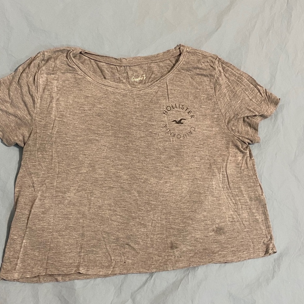 Cropped Hollister Shirt